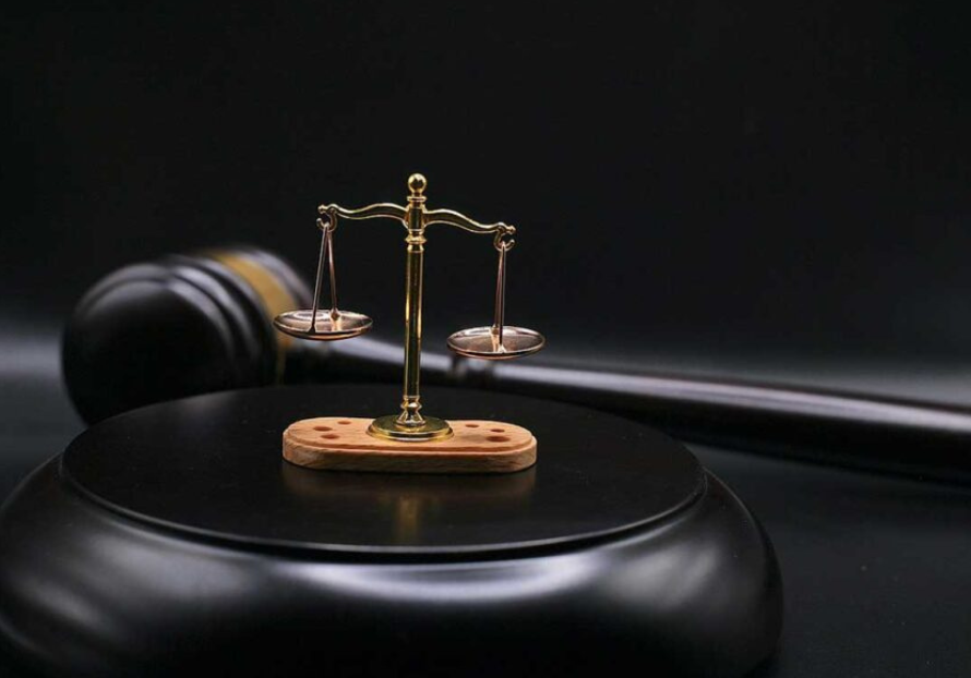 Defensa legal en procesos de inmigración por inversión en Uruguay