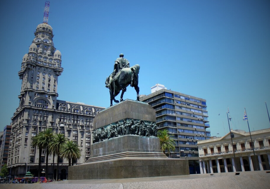 Programas de residencia por inversión en Uruguay